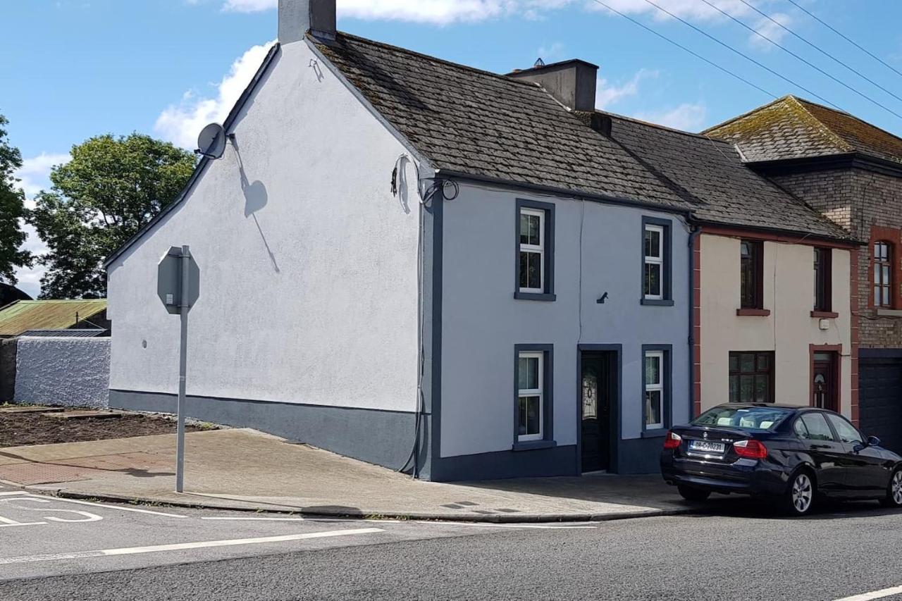 Cosy Townhouse On The Hill In Ireland Villa Banagher Kültér fotó