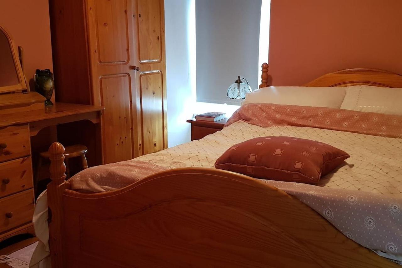 Cosy Townhouse On The Hill In Ireland Villa Banagher Kültér fotó